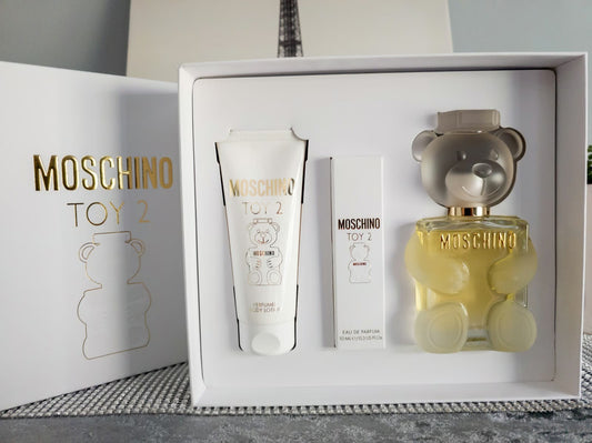 Moschino Toy 2 3-Piece Gift Set for Women | EDP Spray + Body Lotion + Travel Spray | Whimsical Floral Fragrance