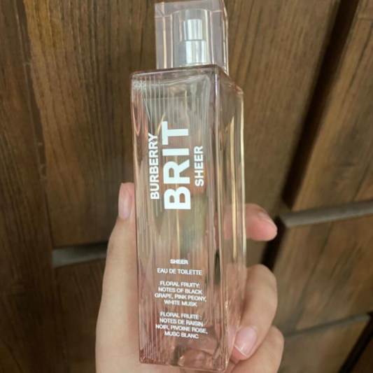 Burberry Brit Sheer Eau de Toilette for Women 100ml – A Soft & Radiant Floral Fruity Scent
