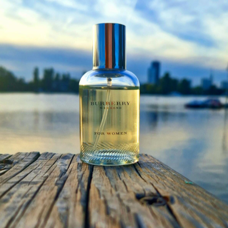 Burberry Weekend for Men – A Refreshing Citrus Scent for the Free-Spirited Gentleman