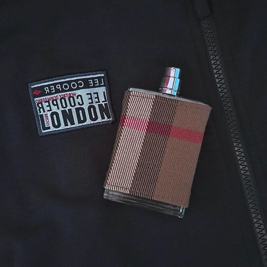 Burberry London for Men Eau de Toilette – A Refined Oriental Spicy Scent for the Modern Gentleman